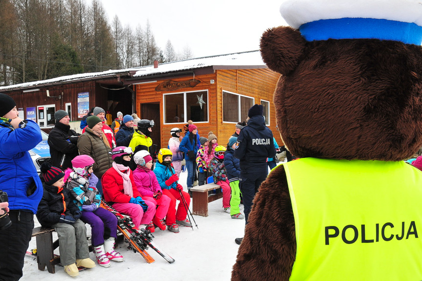 Policjanci spotkali się z dziećmi