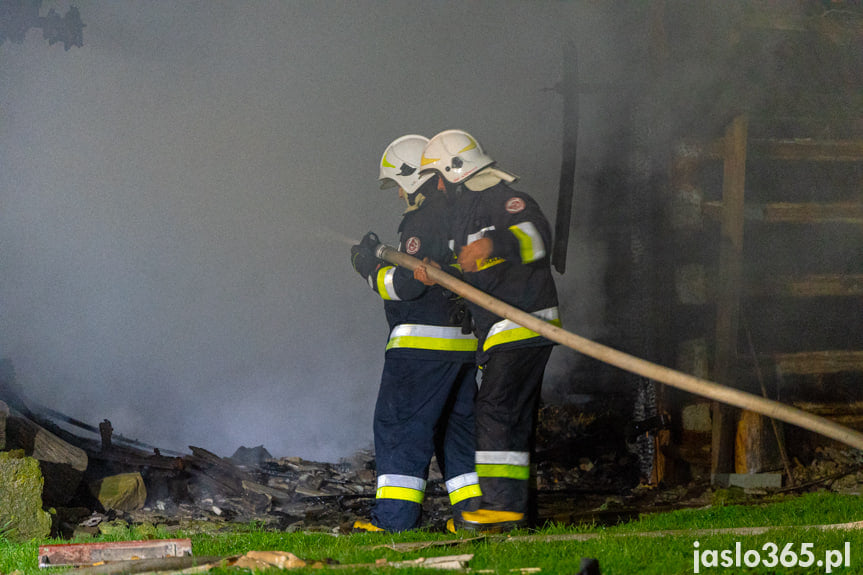 Pożar drewnianego domu w Krempnej