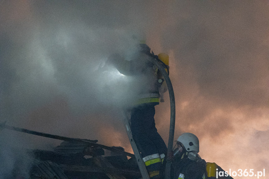 Pożar drewnianego domu w Krempnej