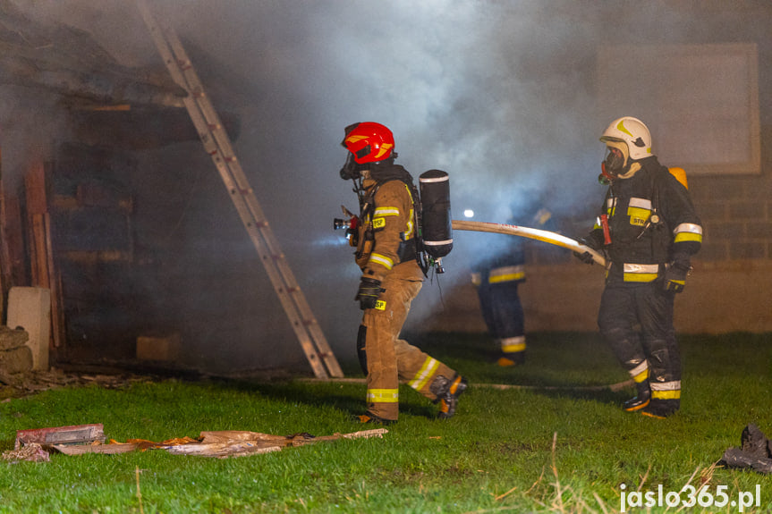 Pożar drewnianego domu w Krempnej