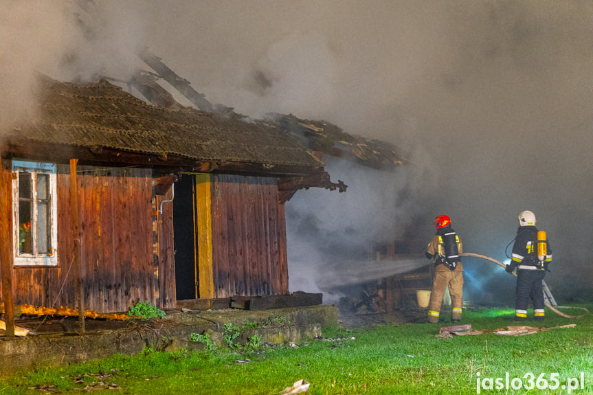 Pożar drewnianego domu w Krempnej