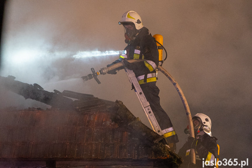 Pożar drewnianego domu w Krempnej