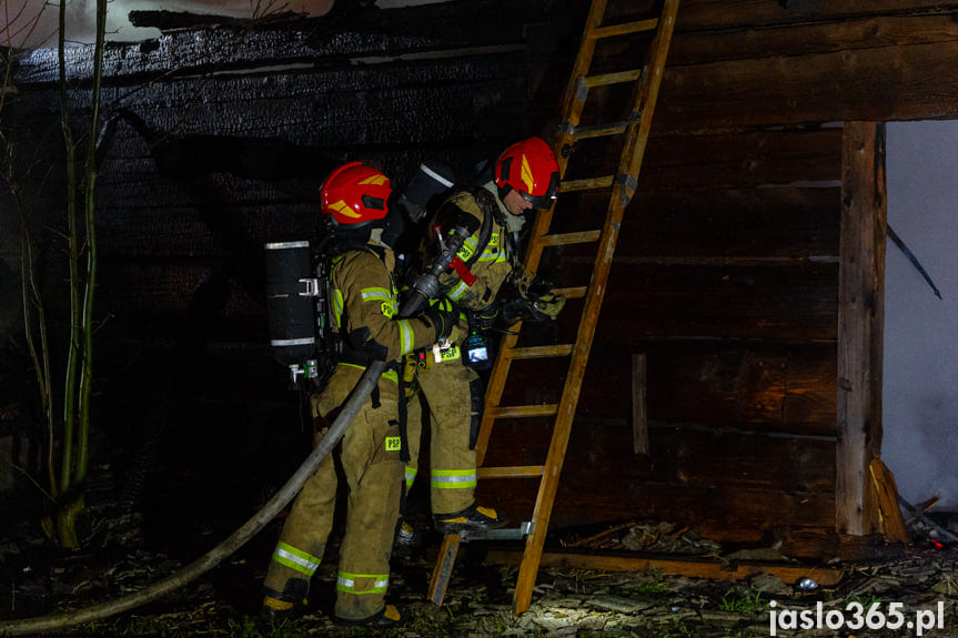 Pożar drewnianego domu w Krempnej