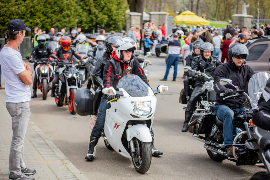 Rozpoczęcie sezonu motocyklowego w Dębowcu