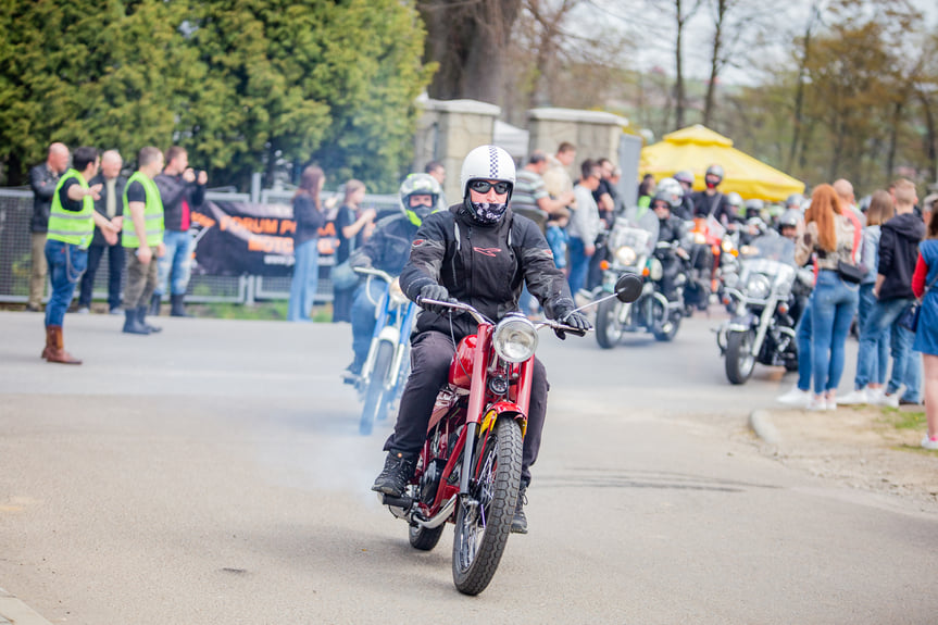 Rozpoczęcie sezonu motocyklowego w Dębowcu