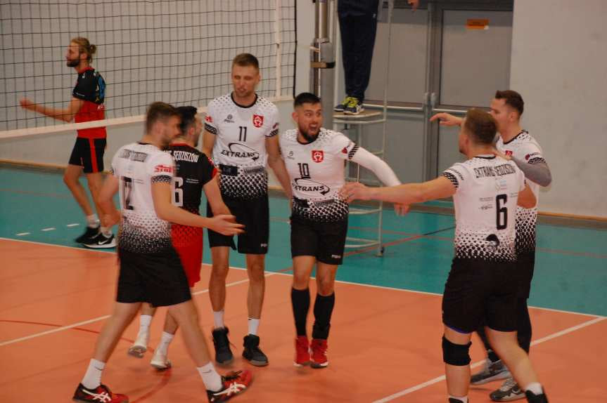 Siatkówka. II liga mężczyzn. Mecz MKS MOSiR Jasło - Extrans Sędziszów Małopolski 3-0