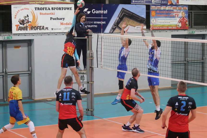 Siatkówka. II liga mężczyzn. MKS MOSiR Jasło - GKPS Gorlice 3-0
