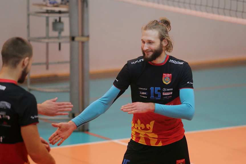 Siatkówka. II liga mężczyzn. MKS MOSiR Jasło - GKPS Gorlice 3-0