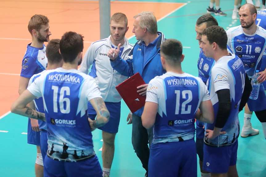 Siatkówka. II liga mężczyzn. MKS MOSiR Jasło - GKPS Gorlice 3-0