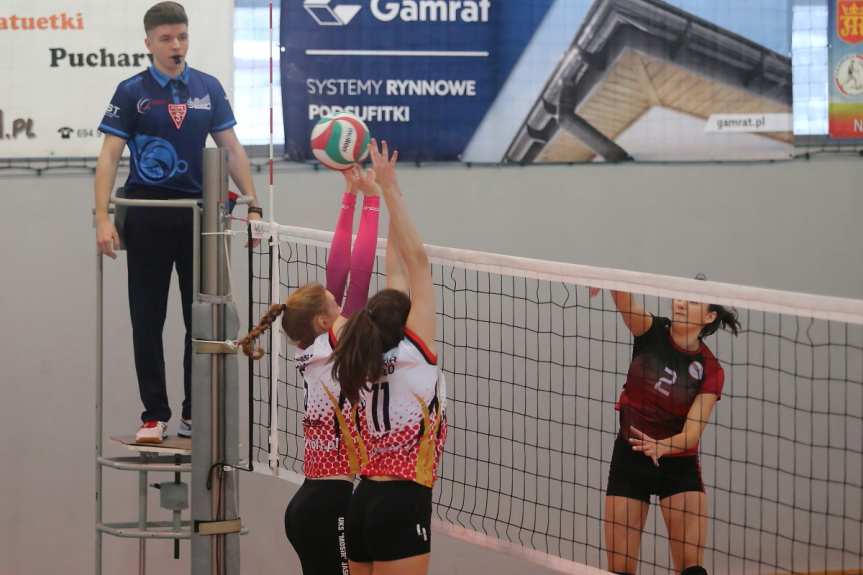 Siatkówka. Podkarpacka I Liga Kobiet. Mecz UKS MOSiR Jasło - KS Feniks Radymno 3-0