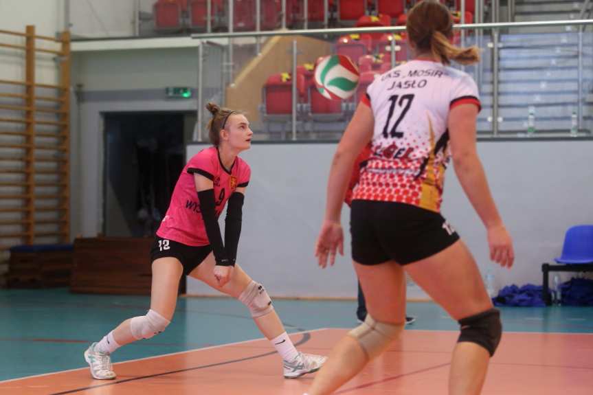 Siatkówka. Podkarpacka I Liga Kobiet. Mecz UKS MOSiR Jasło - KS Feniks Radymno 3-0