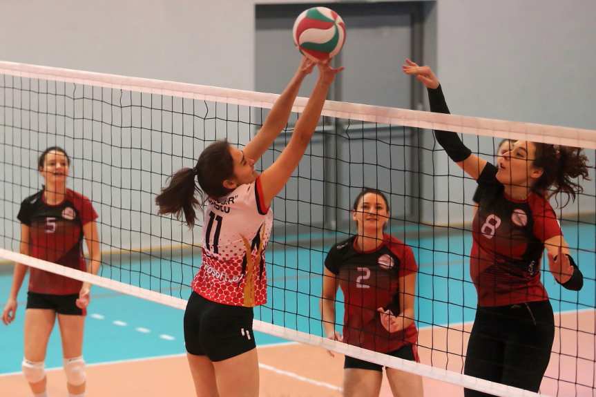 Siatkówka. Podkarpacka I Liga Kobiet. Mecz UKS MOSiR Jasło - KS Feniks Radymno 3-0