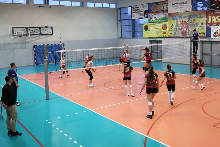 Siatkówka. Podkarpacka I Liga Kobiet. Mecz UKS MOSiR Jasło - KS Feniks Radymno 3-0