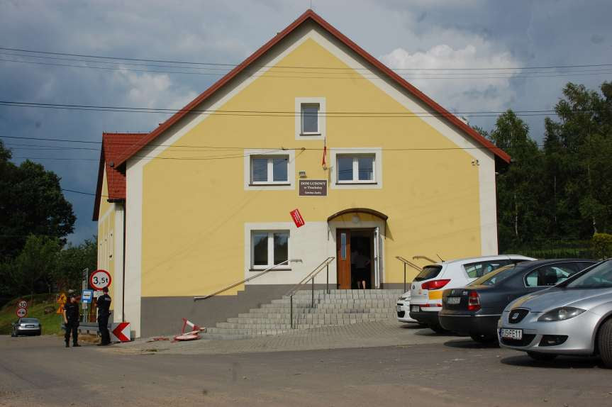 Sprzątanie po niszczycielskim żywiole w Trzcinicy