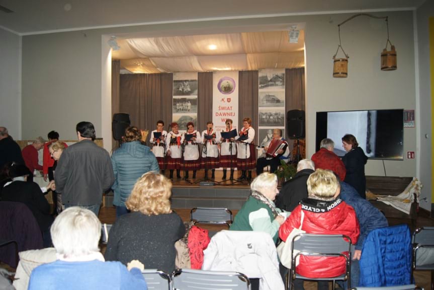 Świat Dawnej Wsi - wystawa w GOK w Tarnowcu