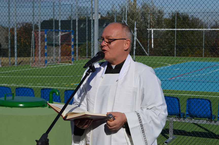 Szkoła Podstawowa w Osobnicy ma wielofunkcyjne boisko 