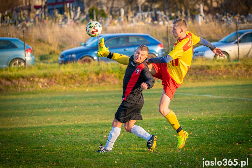 Tęcza Zręcin - Czardasz Osiek Jasielski 2:1