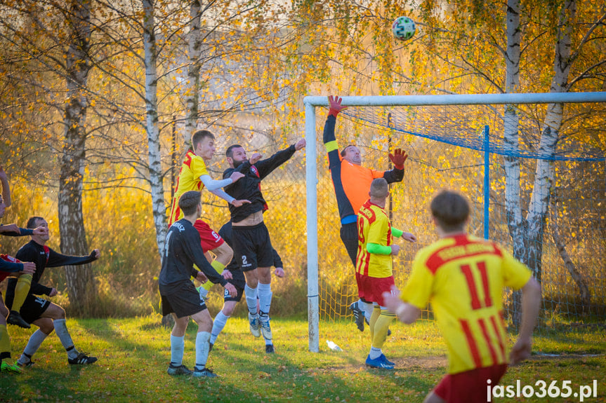 Tęcza Zręcin - Czardasz Osiek Jasielski 2:1