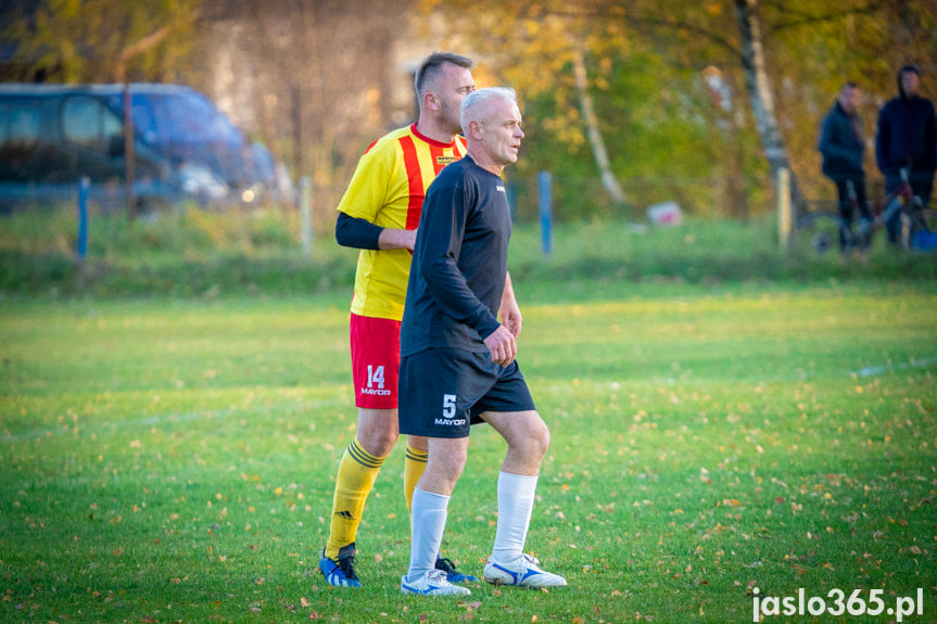 Tęcza Zręcin - Czardasz Osiek Jasielski 2:1