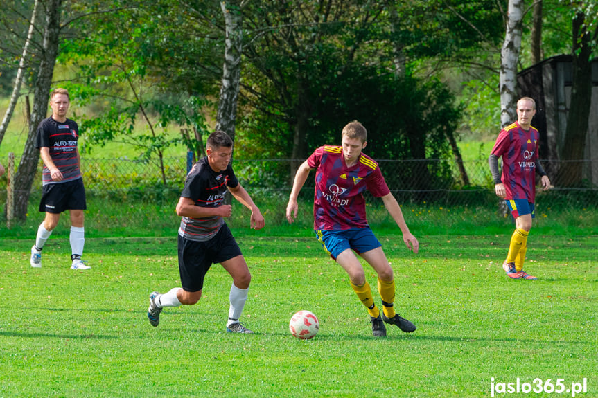 Tęcza Zręcin - Czardasz Osiek Jasielski 2:4