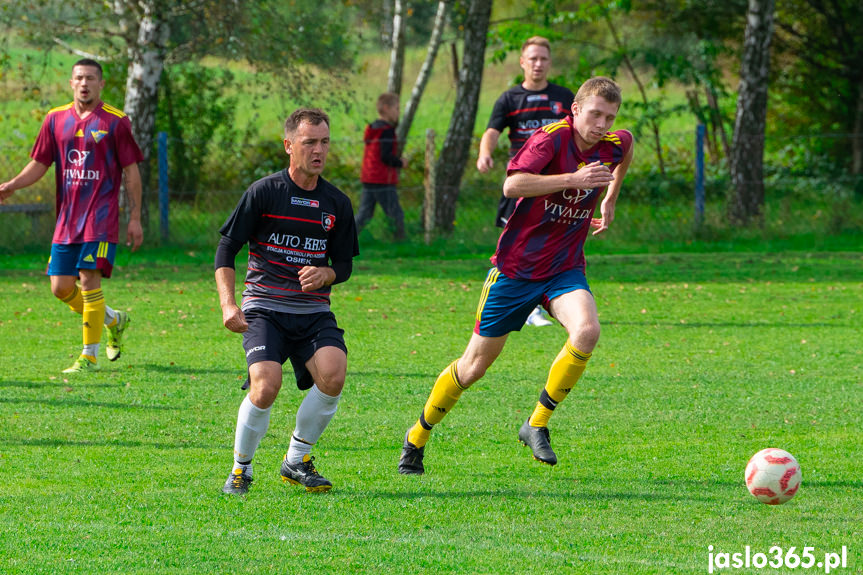 Tęcza Zręcin - Czardasz Osiek Jasielski 2:4