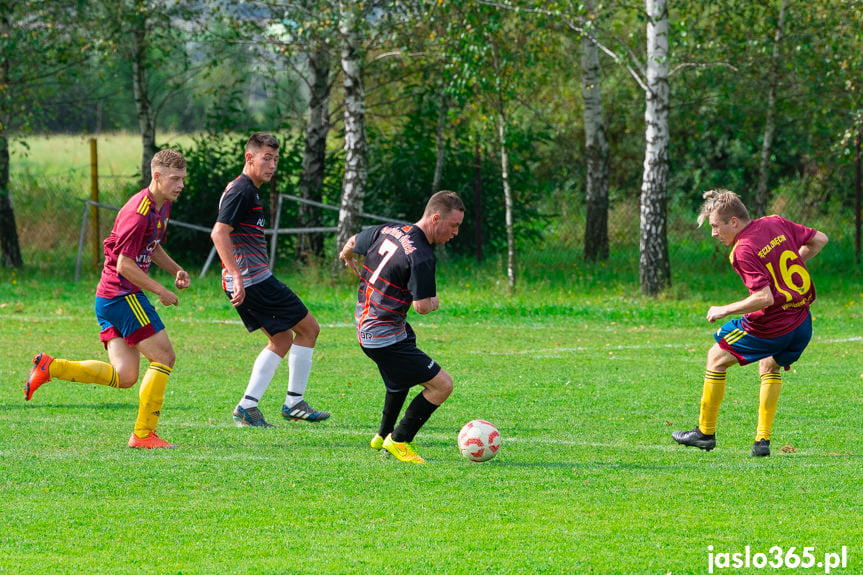 Tęcza Zręcin - Czardasz Osiek Jasielski 2:4
