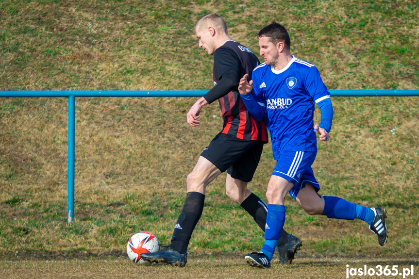 Tempo Nienaszów - Beskid Posada Górna 4:0