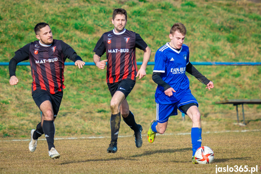 Tempo Nienaszów - Beskid Posada Górna 4:0
