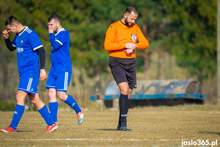 Tempo Nienaszów - Beskid Posada Górna 4:0