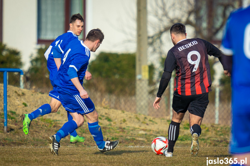 Tempo Nienaszów - Beskid Posada Górna 4:0