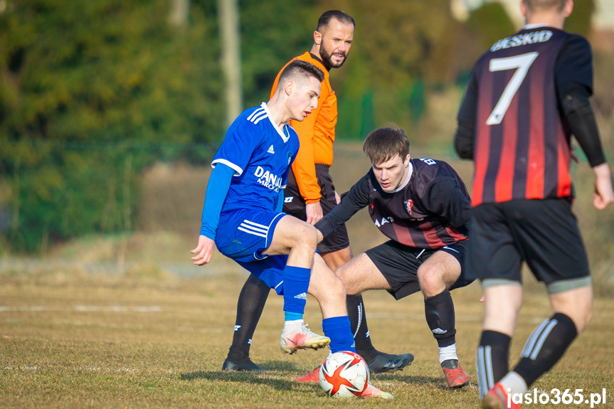 Tempo Nienaszów - Beskid Posada Górna 4:0