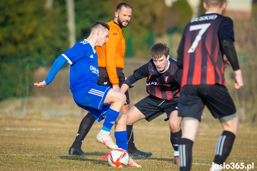 Tempo Nienaszów - Beskid Posada Górna 4:0