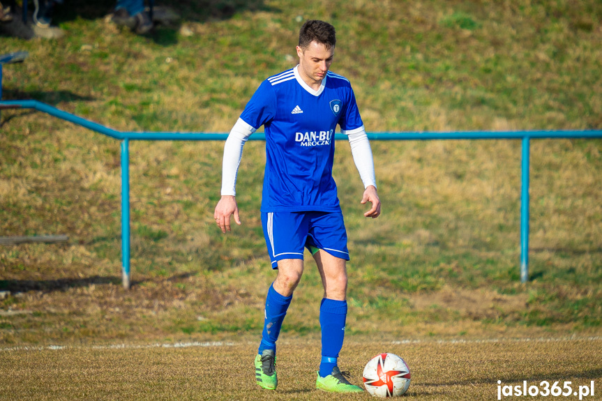 Tempo Nienaszów - Beskid Posada Górna 4:0