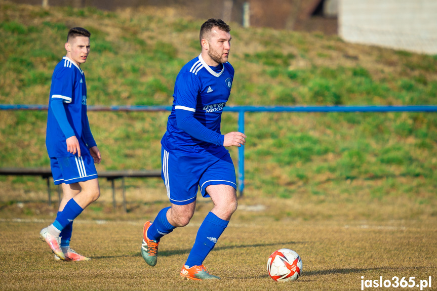 Tempo Nienaszów - Beskid Posada Górna 4:0