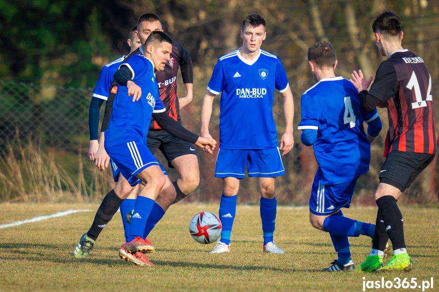 Tempo Nienaszów - Beskid Posada Górna 4:0