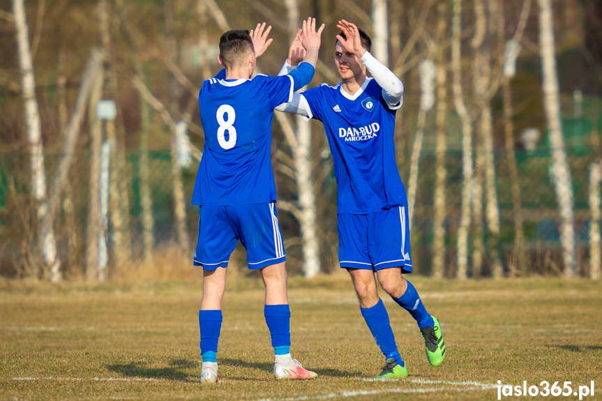 Tempo Nienaszów - Beskid Posada Górna 4:0