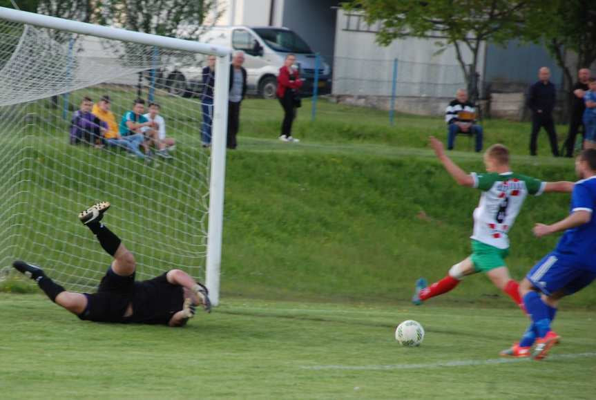 Tempo Nienaszów - Brzozovia Brzozów 3-3