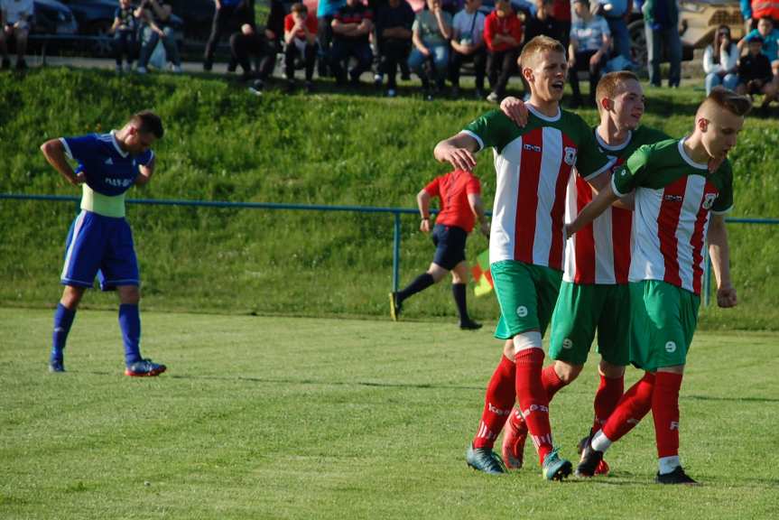Tempo Nienaszów - Brzozovia Brzozów 3-3