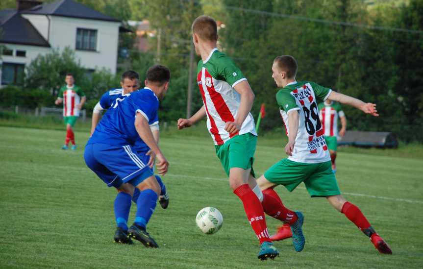 Tempo Nienaszów - Brzozovia Brzozów 3-3