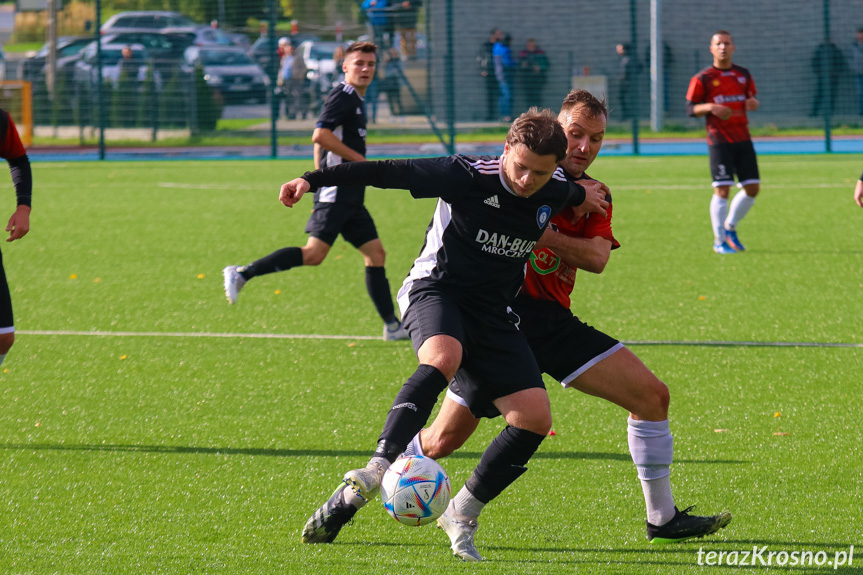 Tempo Nienaszów - Czarni 1910 Jasło 1-4