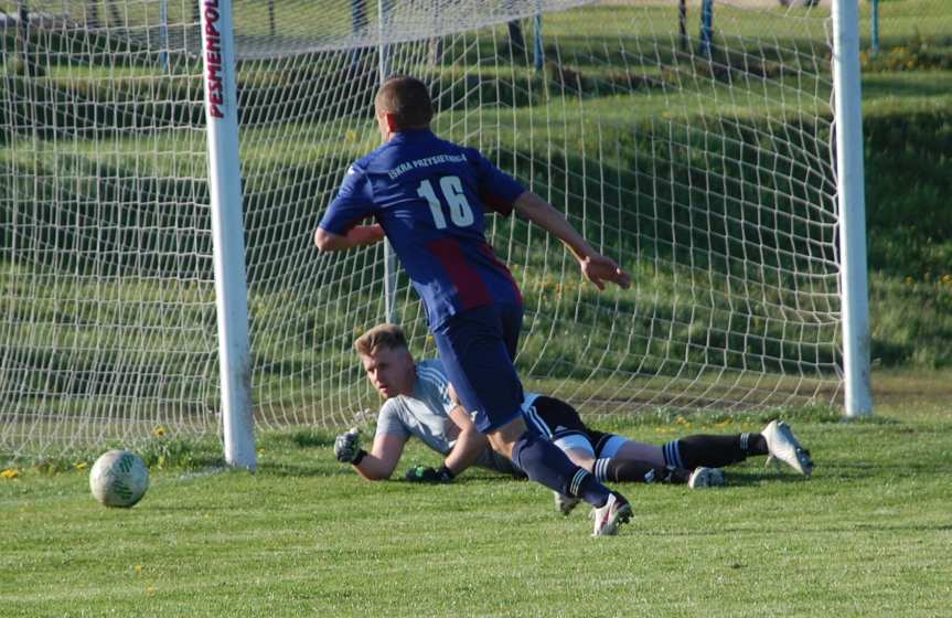 Tempo Nienaszów - Iskra Przysietnica 4-0