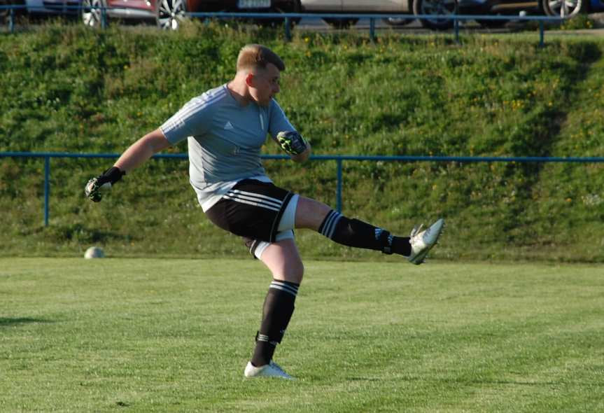Tempo Nienaszów - Iskra Przysietnica 4-0