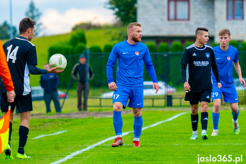 Tempo Nienaszów - Karpaty Krosno 0:5