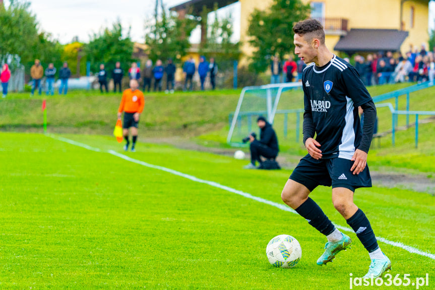 Tempo Nienaszów - Karpaty Krosno 0:5