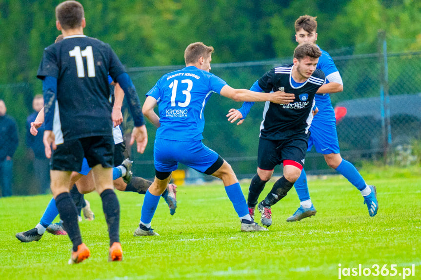 Tempo Nienaszów - Karpaty Krosno 0:5