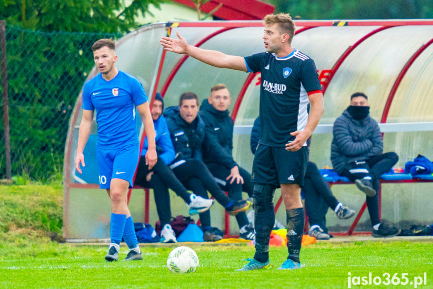 Tempo Nienaszów - Karpaty Krosno 0:5