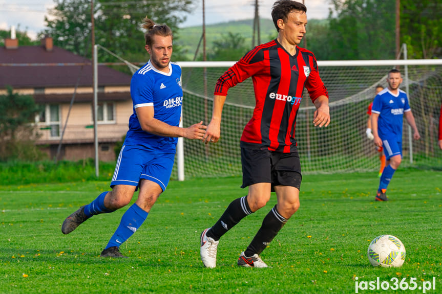 Tempo Nienaszów - Markiewicza Krosno 2:1