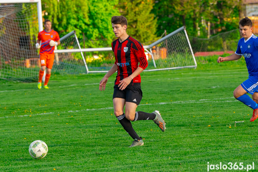Tempo Nienaszów - Markiewicza Krosno 2:1