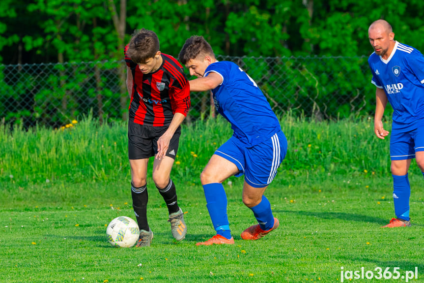 Tempo Nienaszów - Markiewicza Krosno 2:1
