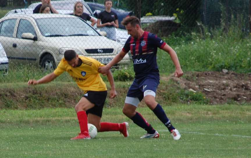 Tempo Nienaszów - Ostoja Kołaczyce 2-1